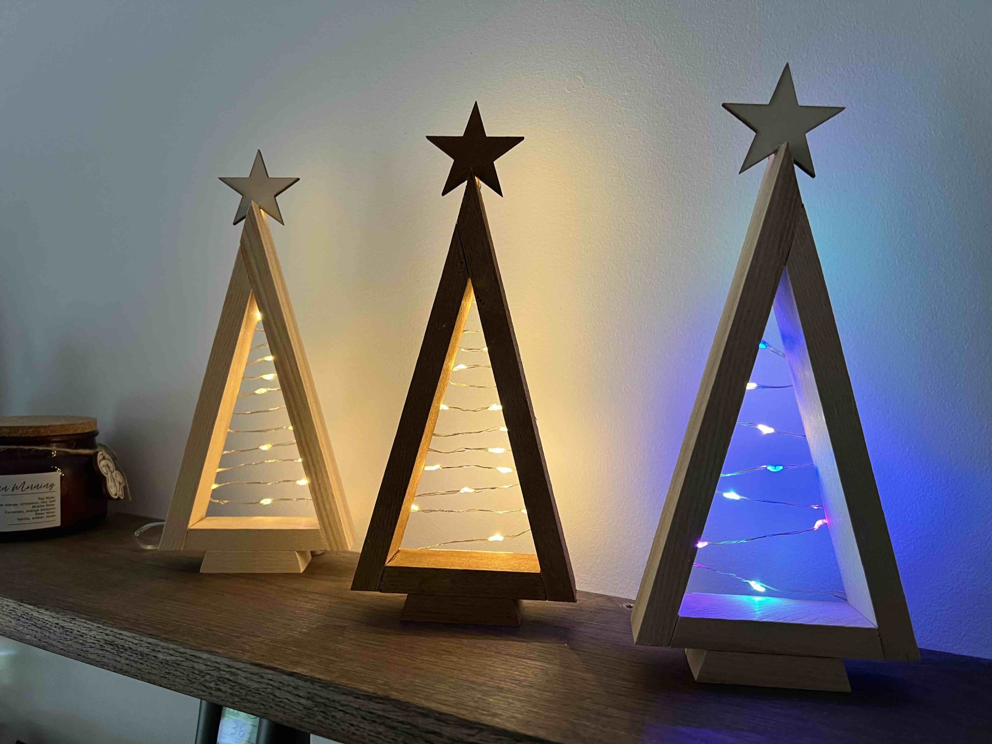 Ručně vyráběné kouzlo Vánoc: Dřevěné dekorace z Dřevěného koutku