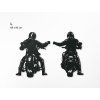 Holzsticker MOTORRADFAHRER (Bildabmessungen 22,5 x 32 cm, Bildfarbe Grau)