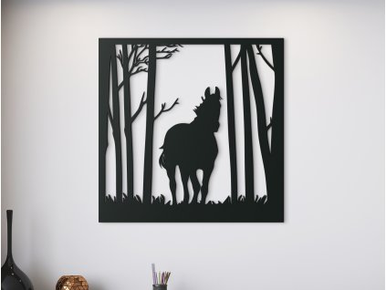 Dřevěný obraz na zeď Kůň v lese