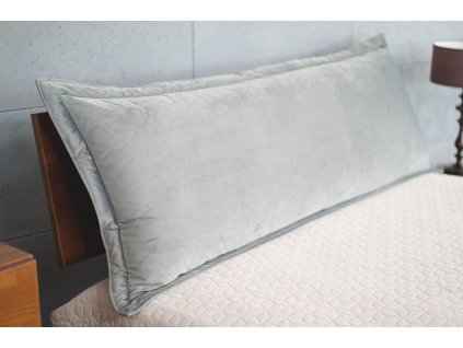 Dekorační polštář na postel Mjuka - šedý