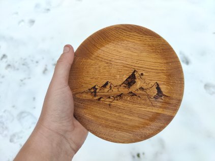 Dubový talíř Hory 17 cm