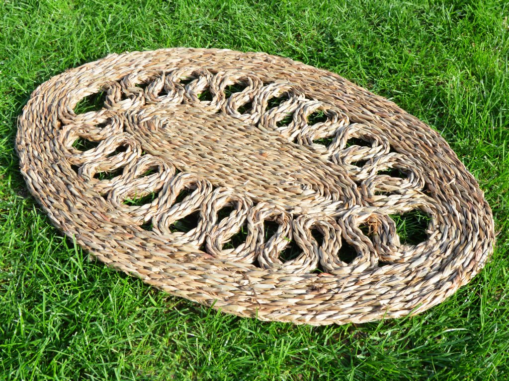 Oválná rohož na podlahu - 40 x 60 cm | drevoaprouti.cz