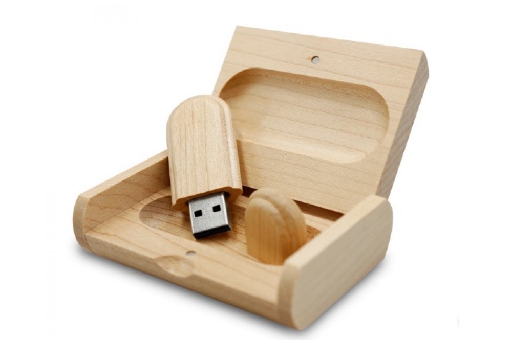 Dřevěný USB disk 16GB s vlastním věnováním