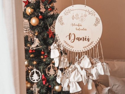 Adventný kalendár s menom