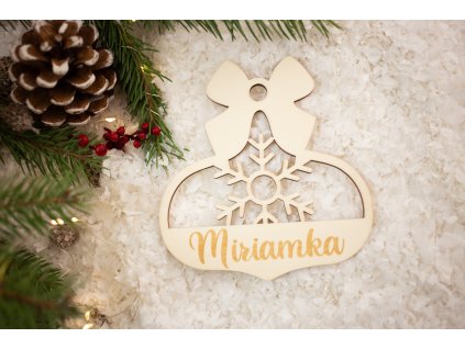 Personalizovaná drevená vianočná ozdoba 9