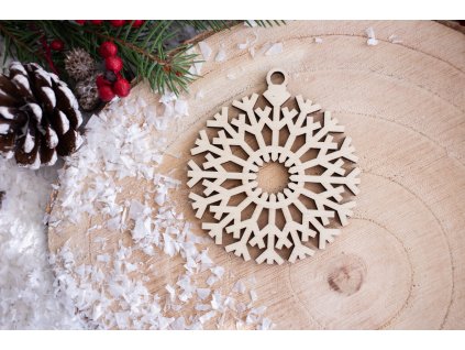 Drevená vianočná ozdoba Vločka A6