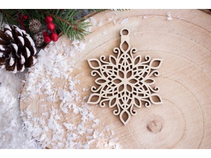 Drevená vianočná ozdoba Vločka A10