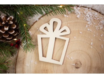 Drevená vianočná ozdoba Darček