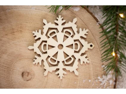 Drevená vianočná ozdoba Vločka 2