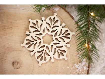 Drevená vianočná ozdoba Vločka 3