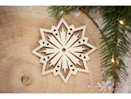 Drevená vianočná ozdoba Vločka 5