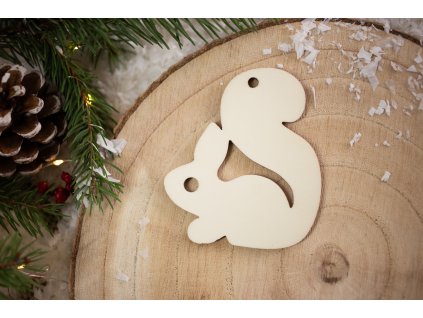 Drevená vianočná ozdoba Klasika veverička