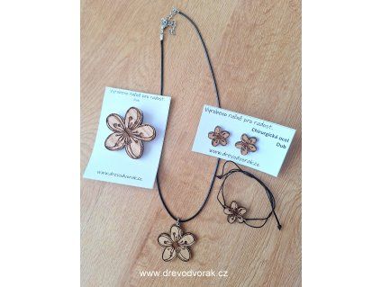 Dřevěné šperky KVĚTINA