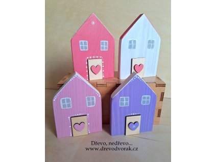 Domeček zápich z masivu