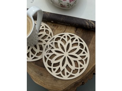 Dřevěný podtácek MANDALA I