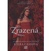 Zrazená  Zrazená   -  Kiera Cass