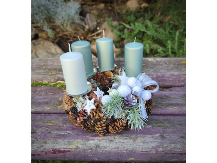 Adventní věnec se zelenými svíčkami – průměr 20 cm