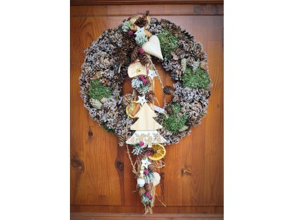 se stromečkem na pověšení