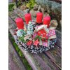 Adventní věnec s domečkem – průměr 20 cm