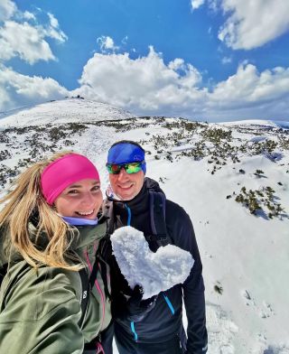 🩷 Přejeme Vám krásný (nejen) dnešní den, ale celý víkend. Vyrážíte někam do hor? 😉👋🏻👋🏻...