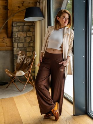 ✨ Fresh Vibe ✨ Seznamte se s dámským manšestrovým sakem MARLOW 👉🏻 kouskem, který si zakládá na jednoduchosti, pohodlí a...