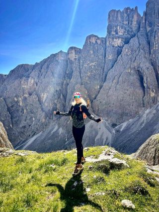 ☀️ LÉTO a HORY ⛰️ A v nich @drexiss funkční COOLMAX® s UPF 40+ Děkujeme za krásné fotky @tehuvbehu a také, že cestujete s...