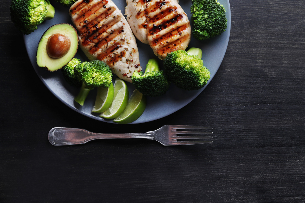 Low-carb a keto strava: Jaké jsou jejich výhody a rizika?