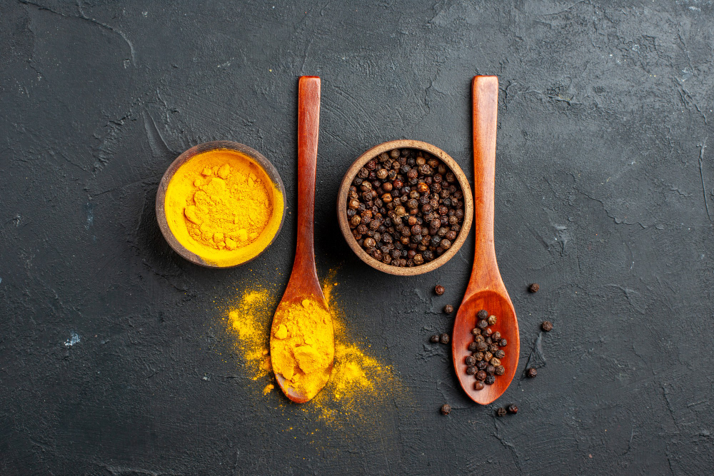 kurkuma-cerny-pepr-antioxidant-zdravi-detoxikace-lepsi-absorpce-imunita