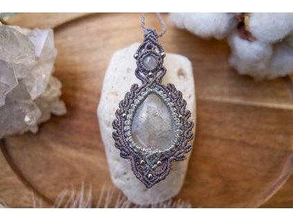 Macrame náhrdelník s Kříštálem VDĚČNOST