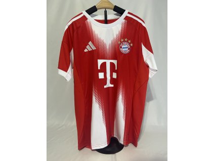 Dres Bayern Mníchov domáci 25/26