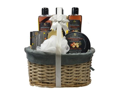 SELECTION darčekové balenie MAKADAMOVÝ ORECH S VANILKOU  v prútenom obale