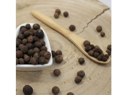 z64e35a25d0168 nove korenie cele myrtus pimenta 2