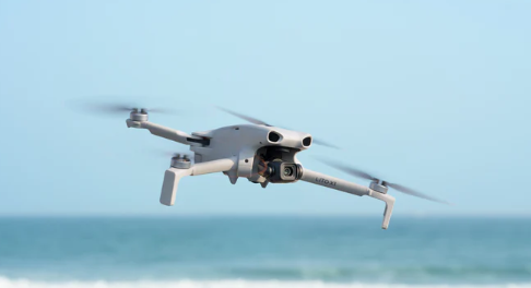Král dronů útočí na střední třídu: DJI Lito 1 a Lito X1 právě přicházejí do Česka