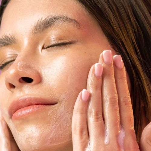 Jemně harmonizující pleťové mléko Luminous Rose Alteya Organics 120ml Obrázek