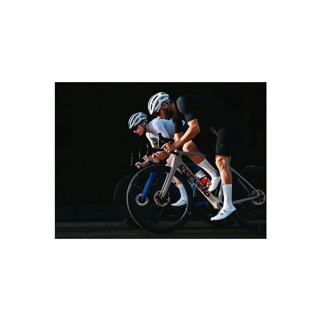 af6c02ac5fc9fb3e 1600 1600 f 80