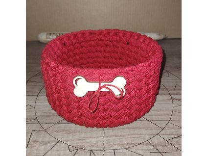 Koší červený malý pes