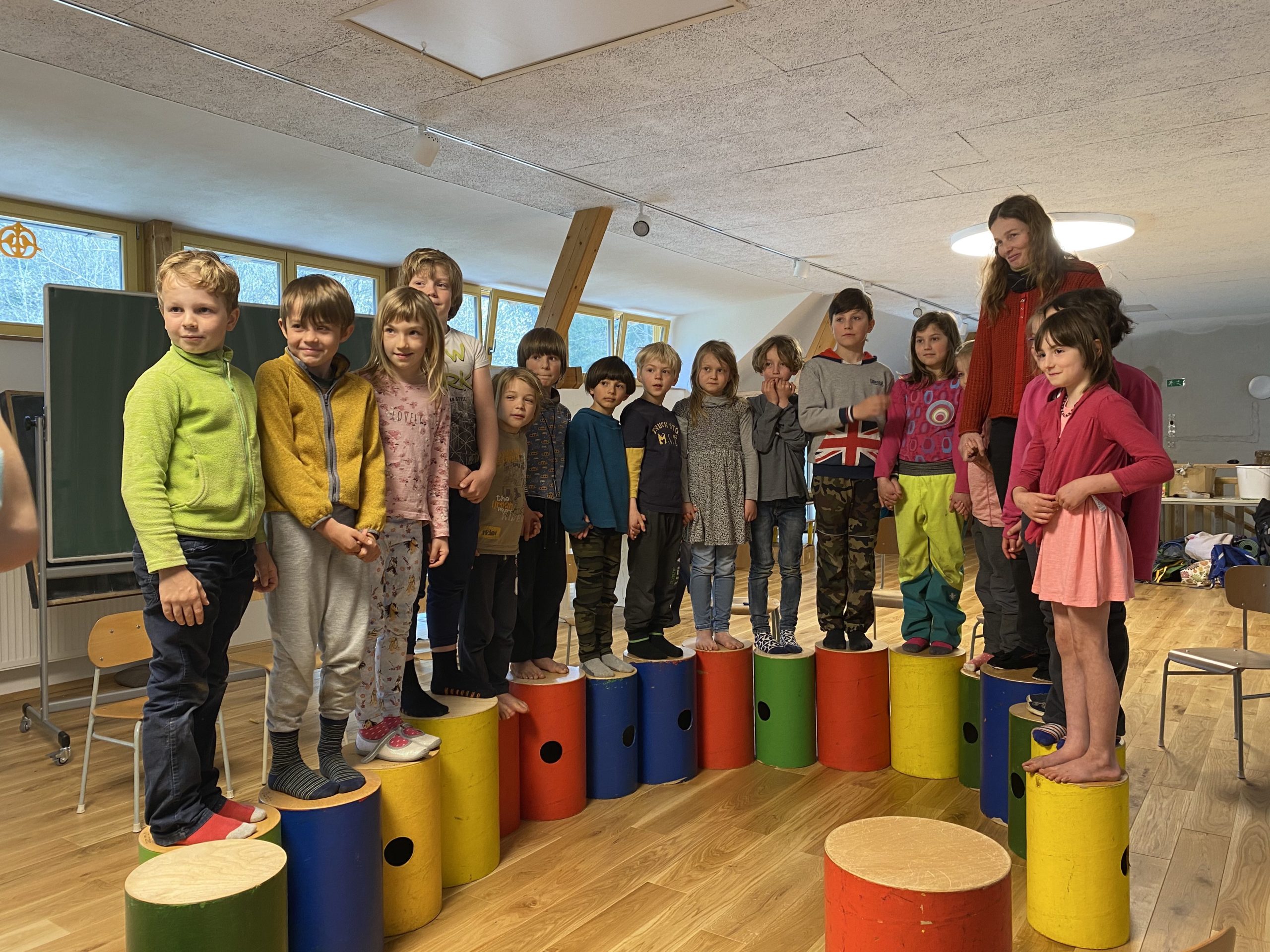 Drumben jako multifunkční didaktická pomůcka II - rytmické a pohybové aktivity