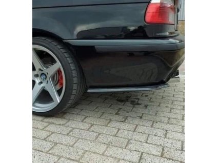 Doplňky zadního nárazníku na BMW E39 - Černý Lesk