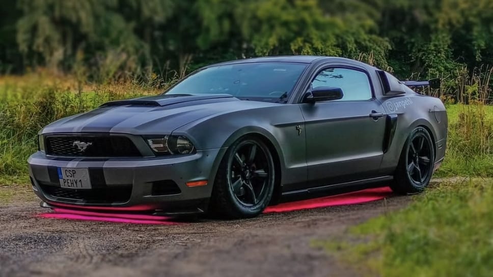Ford Mustang - kompletní zvukový upgrade