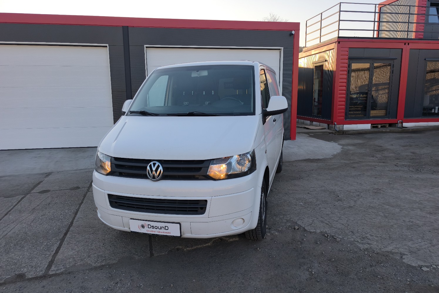 VW T5.1 Transporter - subwoofer