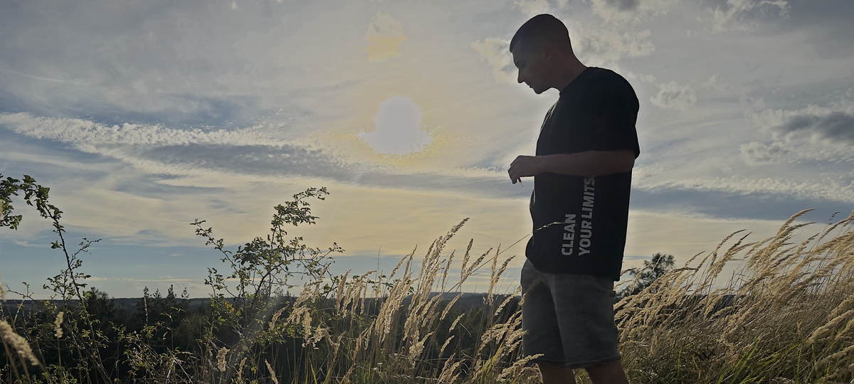 Pauza venku při západu slunce