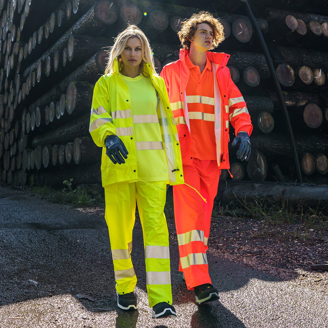 Mi különbözteti meg a munkaruhát a szabadidő ruháktól