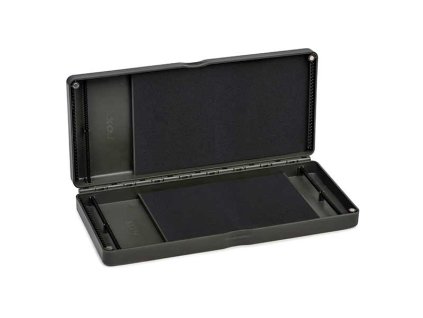 Peračník Fox Edges Medium rig box inc 50 pins