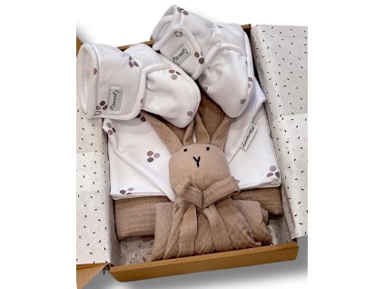 Darčekový box mojkáčik, plienka, čiapka, nákrčník a capačky
