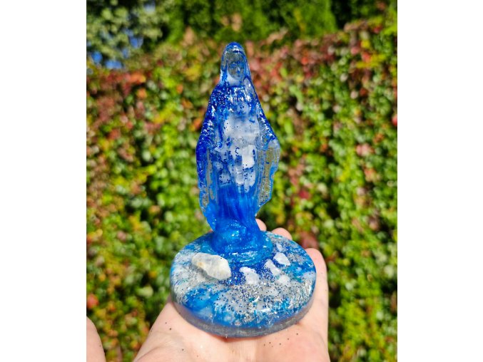 Panenka Marie, křišťál, menší