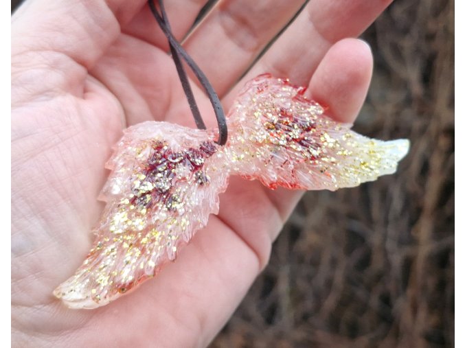 Andělská křídla - granát, křišťál