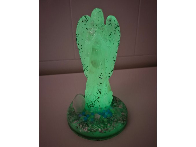 Archanděl - fosforuje, křišťál