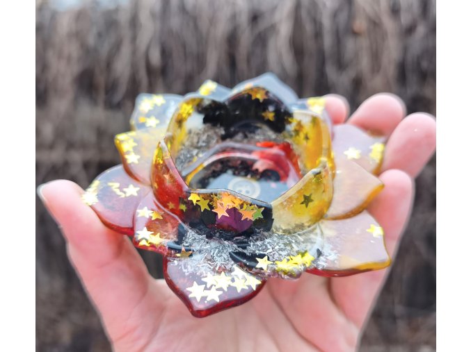 Svícen křišťál, šungit, květ velký