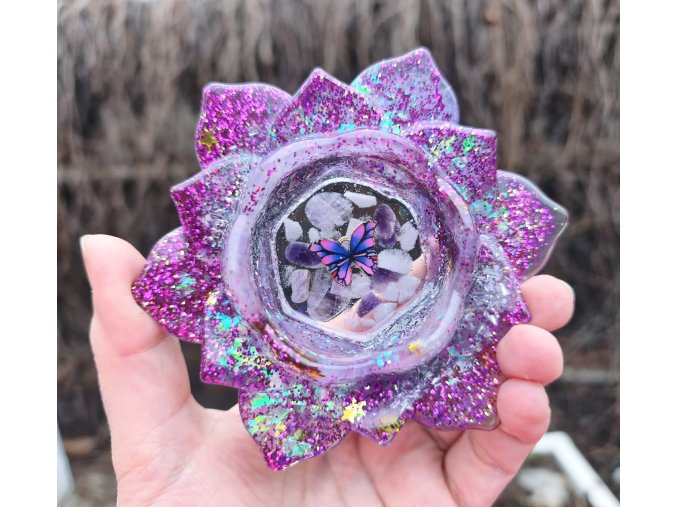 Svícen ametyst, křišťál, květ velký