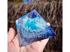 Pyramida blue křišťál